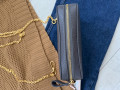 Coccinelle crossbody s řetízkem šedá Coccinelle crossbody s řetízkem šedá